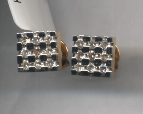 Beautiful 18 Kt Gold  Natural Diamond Earing
